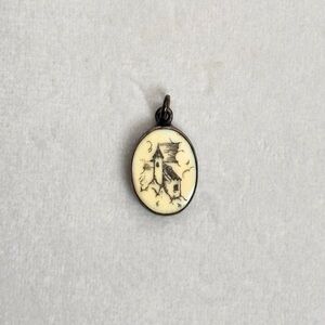 Antique Tested 925 Silver Scrimshaw Pendant